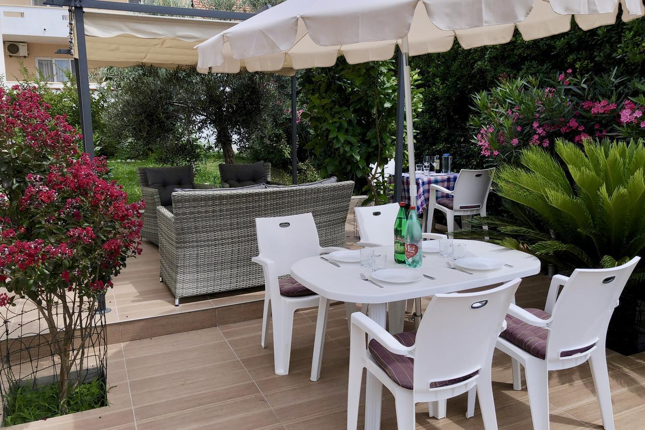Axenia Hotel Utjeha Luaran gambar